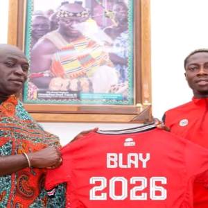 OFFICIAL: Justice Blay extends Asante Kotoko stay until 2026