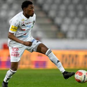 Feyenoord join race to sign Ghanaian midfielder Emmanuel Agyemang