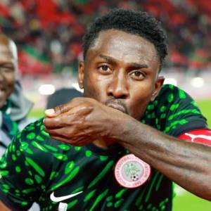 Wilfred Ndidi offers to pay bonuses to save Nigeria’s AFCON 2025 campaign